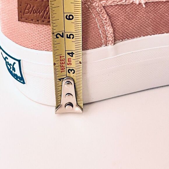 NWT Blowfish Malibu LEXINE 7.5 Dusty Pink Distressed Stitched Platform Sneakers - Picture 12 of 15